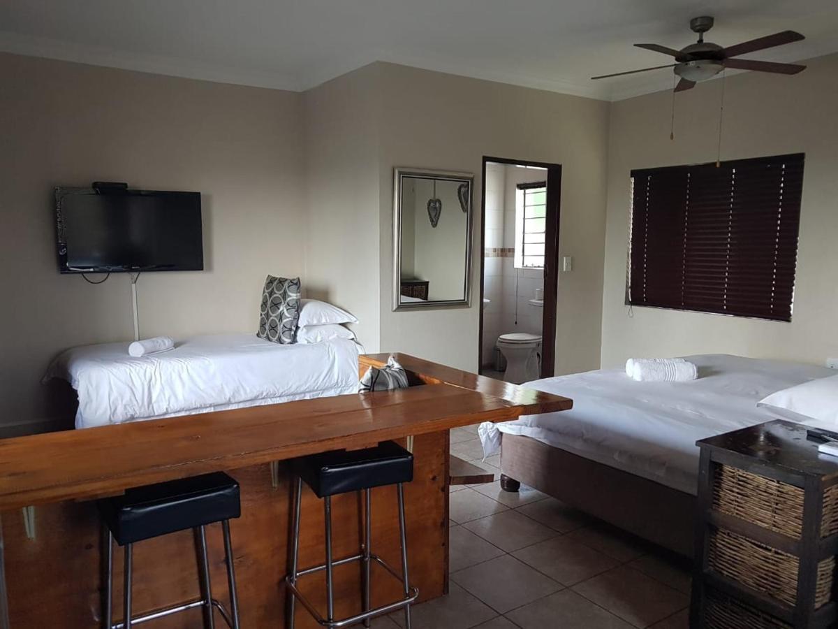 Private Apartments & Biz Stays Pretoria-Noord Esterno foto