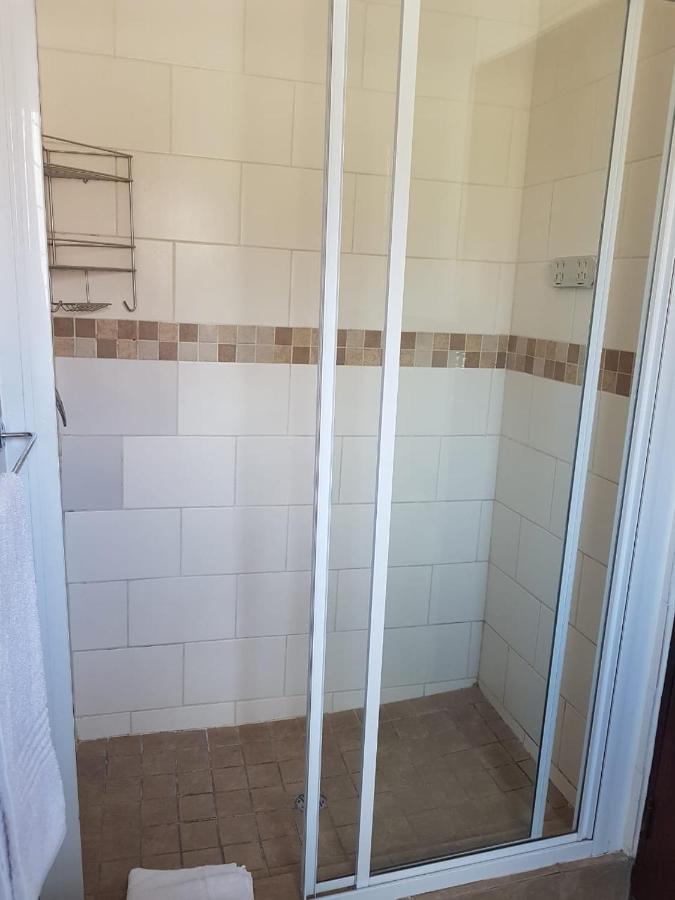 Private Apartments & Biz Stays Pretoria-Noord Esterno foto