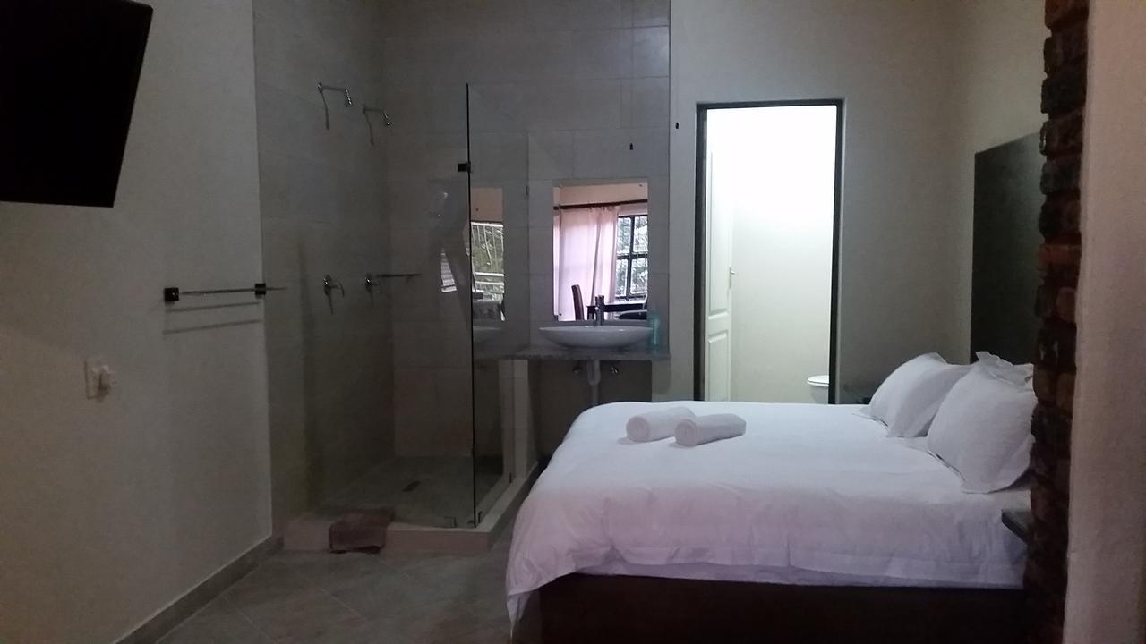 Private Apartments & Biz Stays Pretoria-Noord Esterno foto