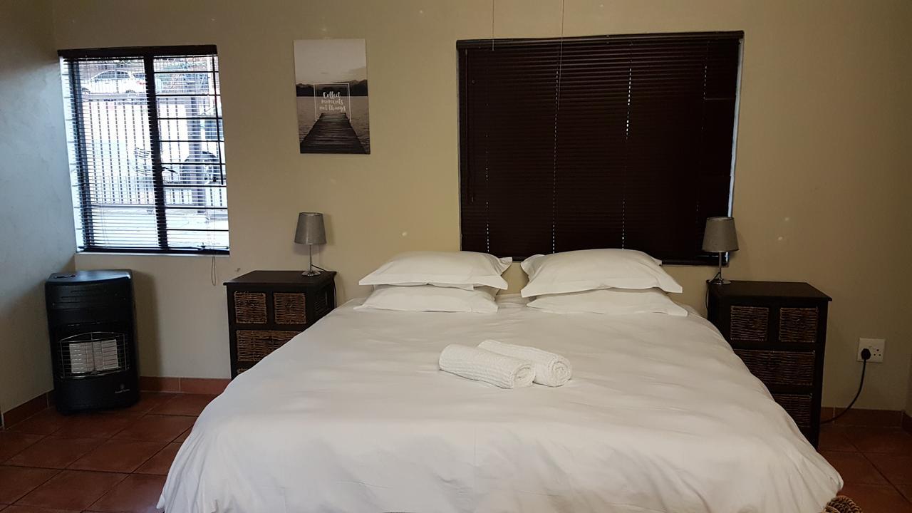 Private Apartments & Biz Stays Pretoria-Noord Esterno foto